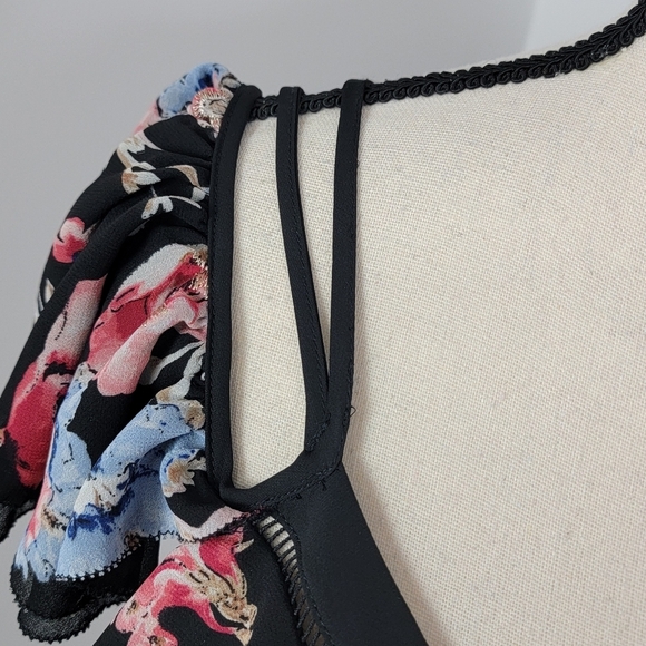 WHBM Black Elegant Boho Floral Embroidered Cold Shoulder Ruffled Maxi Dress Sz 6 - Picture 9 of 16